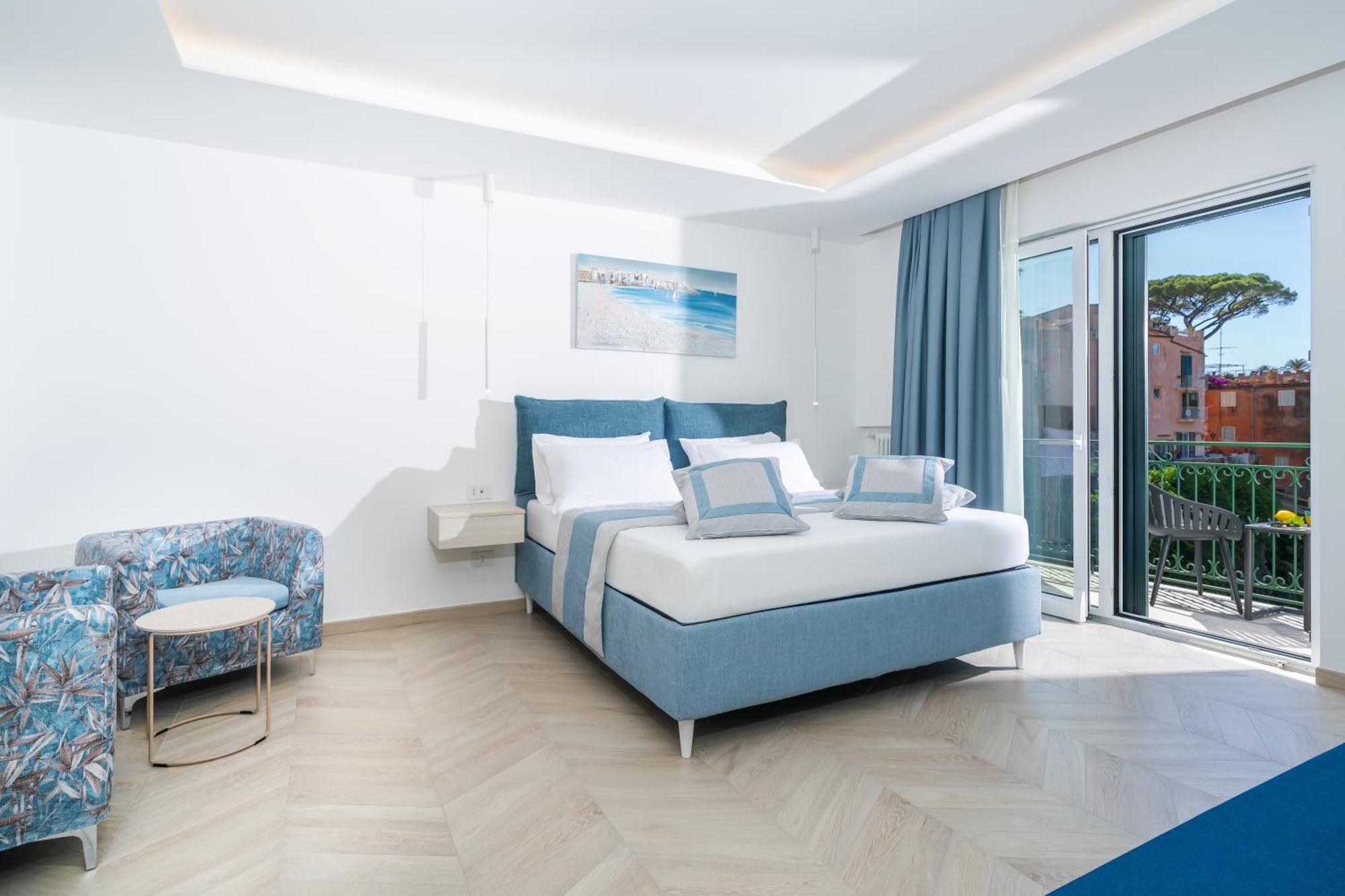 Sea View Deluxe Apartments Vico Equense Esterno foto